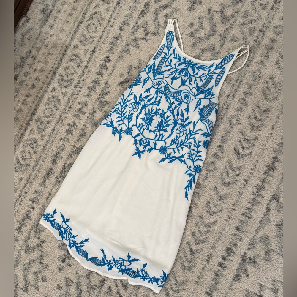 Sugar + Lips size small dress